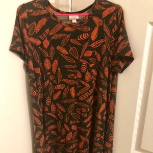 Fall Feather Patterned Carly Size Medium